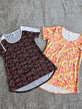 Two Ladies LulaRoe Scoop Neck Tee-shirts size XS